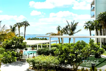 Sea Views | Standard | High Floor