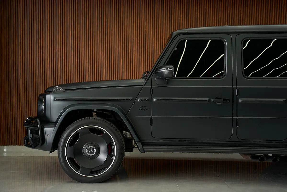 Mercedes-Benz G-Class 2019 — photo 1 of 16