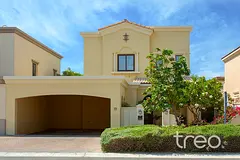 Rare Type | Quiet Location | Near Pool