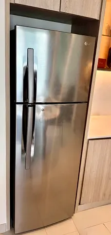 Refrigerator LG  Excellent Condition