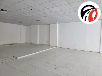 SPACIOUS SHOP AVAILABLE FOR RENT PRIME LOCATION