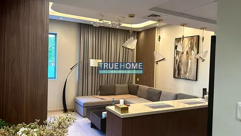 1BR Fully Uprgraded and Furnished With Garden
