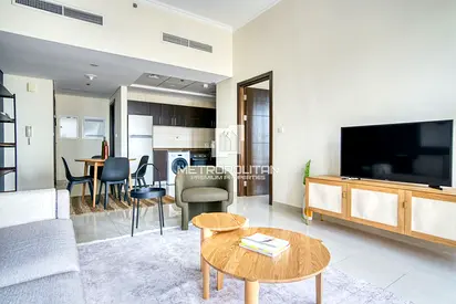 Fully Furnished | Steps to Beach | Spacious Layout