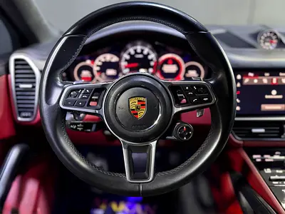 صورة 9 لـ 2022 Porsche CAYENNE