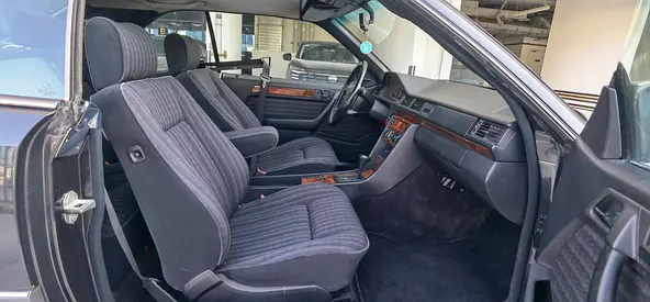 1991 Mercedes-BENZ E-CLASS — миниатюра 15