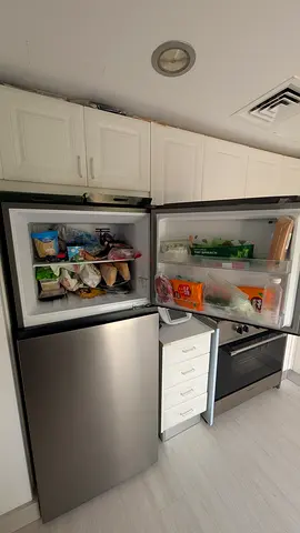 Hisense 375L Top Freezer Refrigerator | No Frost | Inverter | Like New