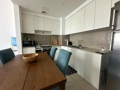 4 seater dining table