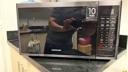 Samsung countertop microwave - good working condition