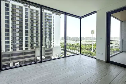 Available Now | Large layout | Bright living room