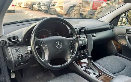 صورة 10 لـ 2002 Mercedes-BENZ C-CLASS