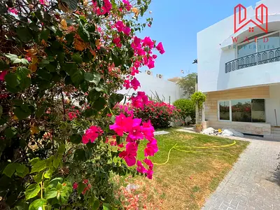 Beachside 3-BR Family Villa | Private Garden |