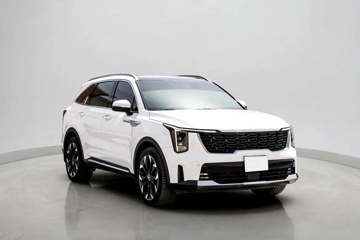 Kia Sorento 2025 — photo 1 of 19