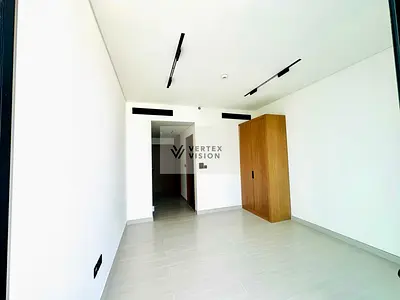 Unbeatable price | Prime Location | Brand New