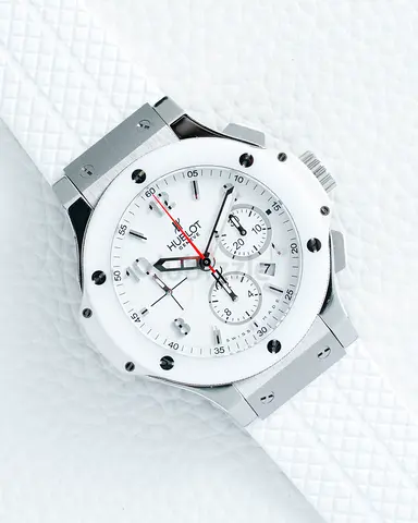 White Hublot-style Chronograph Mens Watch with Rubber Strap