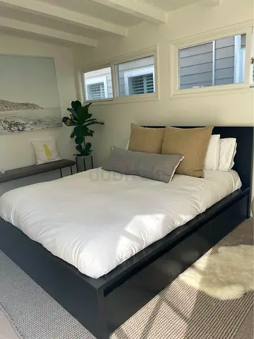 IKEA Malm  Queen  bed frame with mattress(160*200)