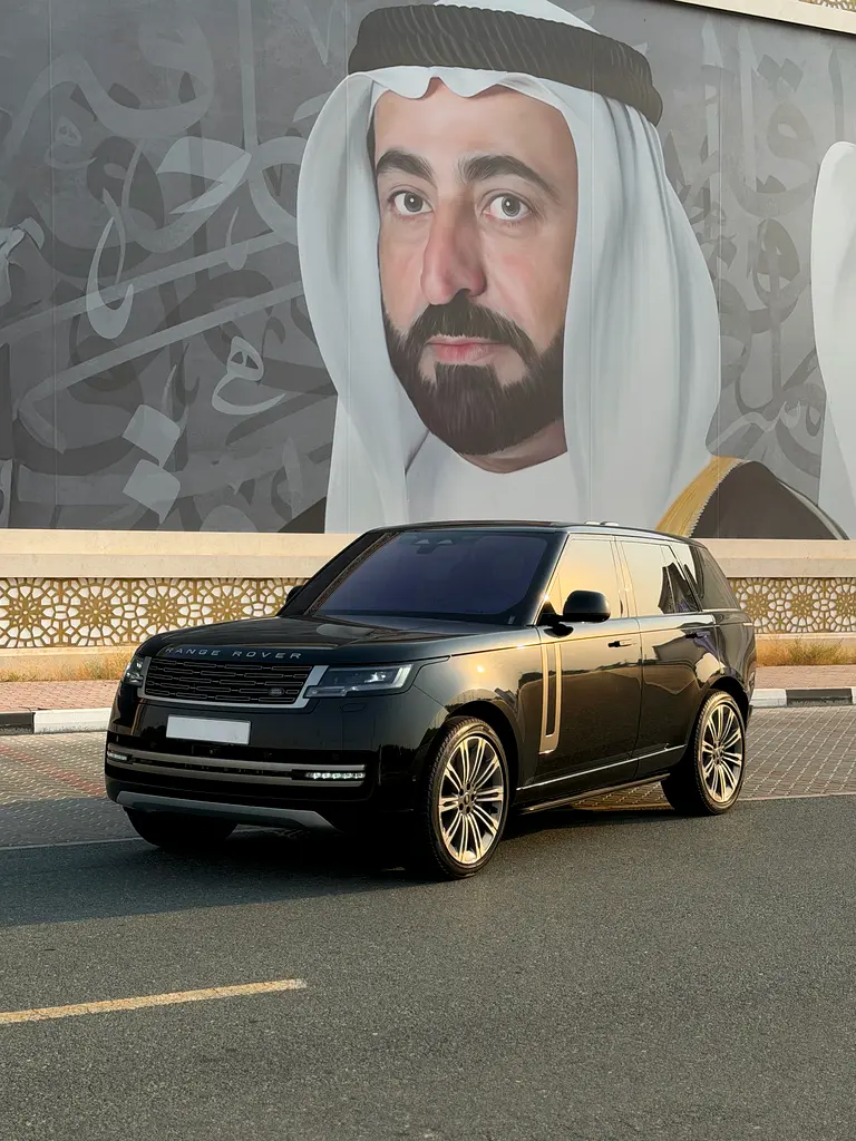 Land Rover Range Rover 2023 — photo 1 of 8
