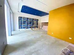 Fitted Kitchen | Next to Starbucks | Previously a cafe