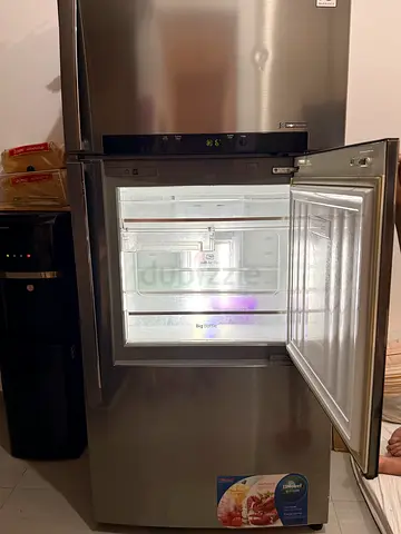 LG DOOR IN DOOR BIG FRIDGE IN EXCELLENT CONDITION
