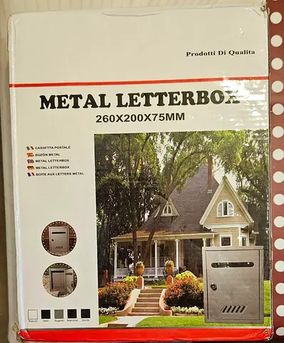 Metal Wall-Mounted Letterbox Mailbox 260x200x75mm
