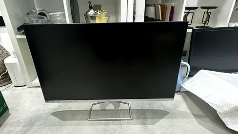 HP 31.5 inch Flat Monitor