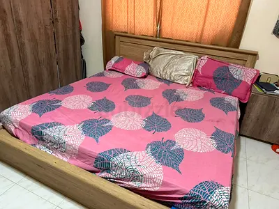 Sturdy Wooden king Size Bed Frame with Headboard