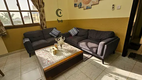 Sofa set with table