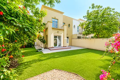 Modern | Family Townhouse | Private Garden