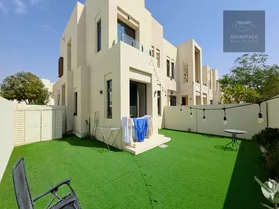 Spacious 3BR + Maids I Single Row I Family Living