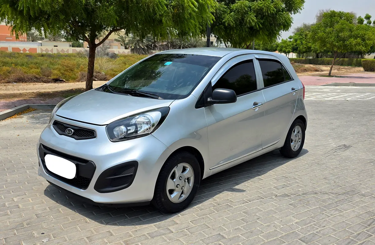 Kia Morning 2012 — photo 1 of 12