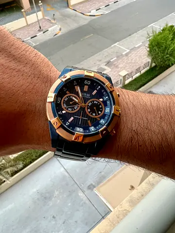 GUESS mens chronograph watch - blue dial, rose gold bezel