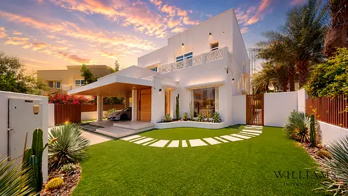 RENOVATED | HIGH END DESIGN | POOL | EXCLUSIVE