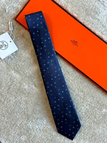 H Scintillant tie