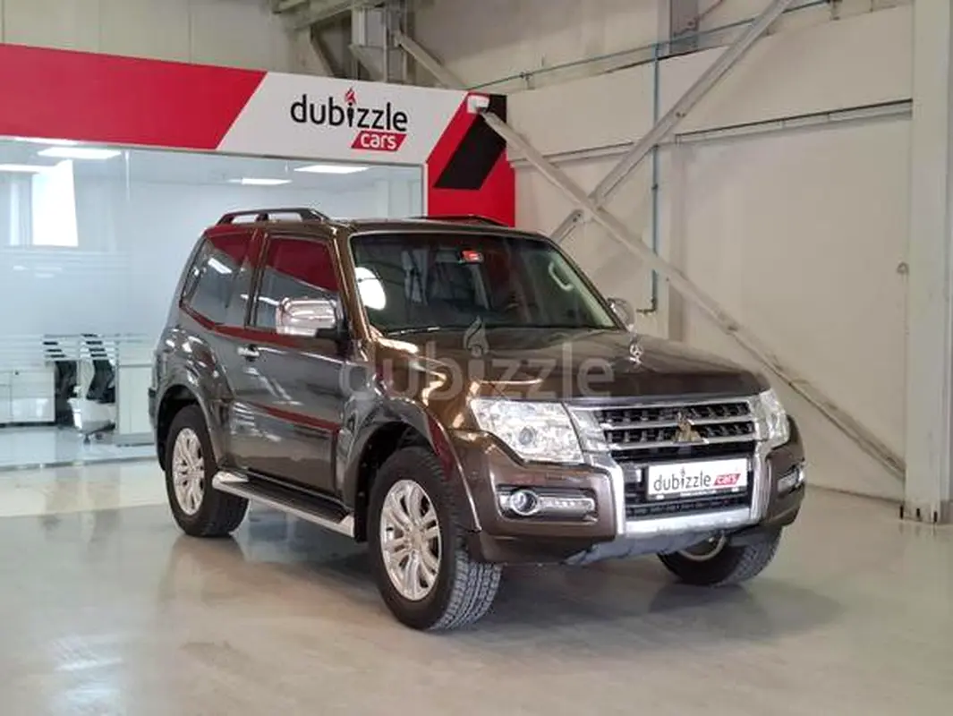 Mitsubishi Pajero 2020 — photo 1 of 14