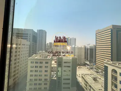 شقة غرفة وصالة للإيجار السنوي جاهزة للسكن فوراً بتشطيب مميز وتصميم عملي في موقع حيوي قريب من جميع الخدمات والمواصلات، مساحة مناسبة وتوزيع داخلي مريح ي