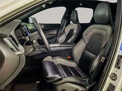 2023 Volvo XC60 — миниатюра 12