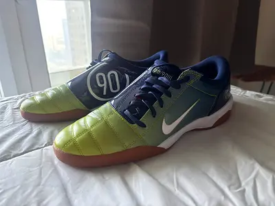 Nike Total 90