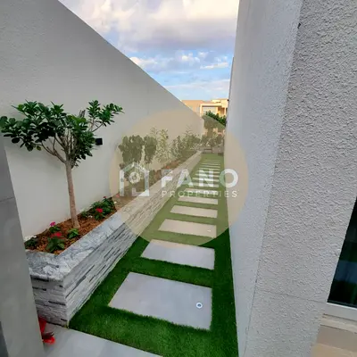 Elegant Fully Furnished Villa with Maidsroom