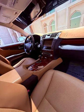 2012 Lexus LS-SERIES 缩略图 11