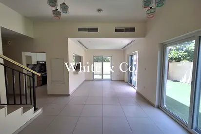 Flexible Cheques l Close to Park l Vacant
