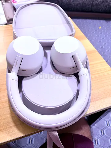 Sony WH‑1000XM5 – Brand New | Perfect Condition