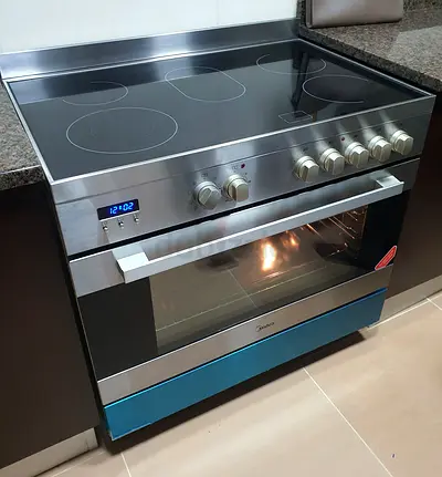 Media Brand Electric Cooking Range For Sale 90CM