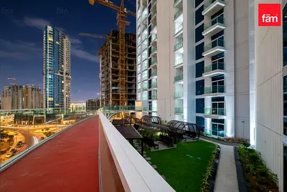 Flexi Cheque | Vacant | Mid Floor | Fitted Kitchen