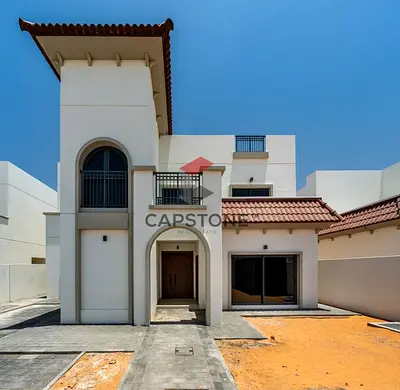 Double Row | Mid Unit | Private Yard | Brand New