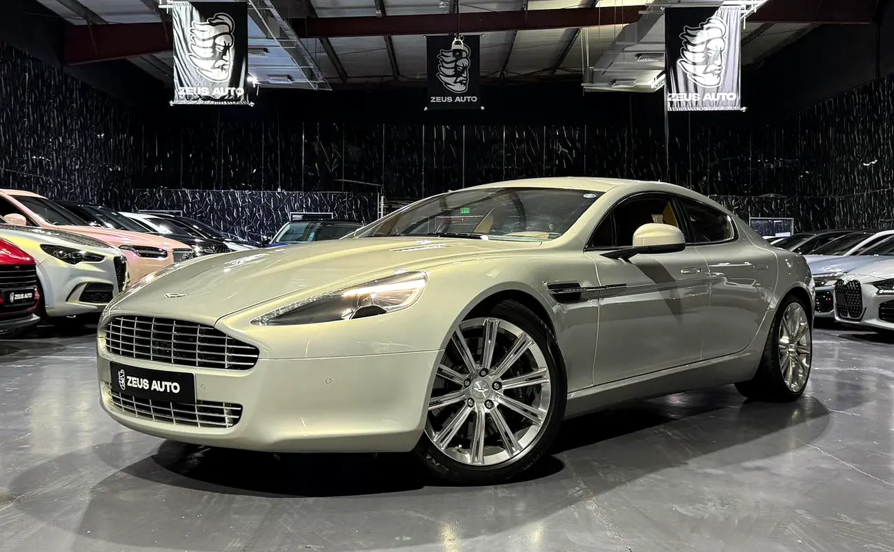 Aston Martin Rapide 2012 — photo 1 of 20