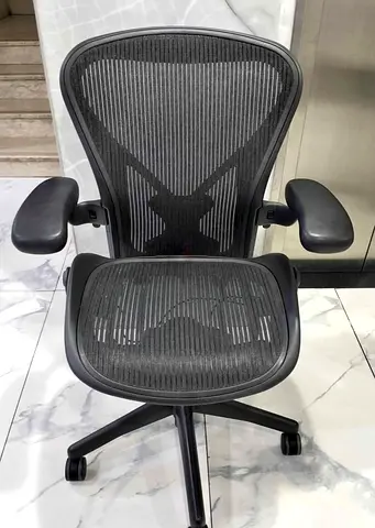 Selling For Herman Miller Aeron Chair Size B And C Fully Loaded