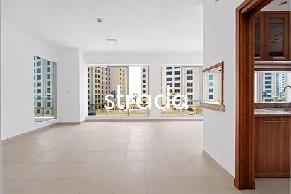 Vacant | Mid Floor | Beautiful Layout