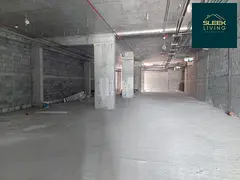 High Exposure | Main road outlet | Multiple Options
