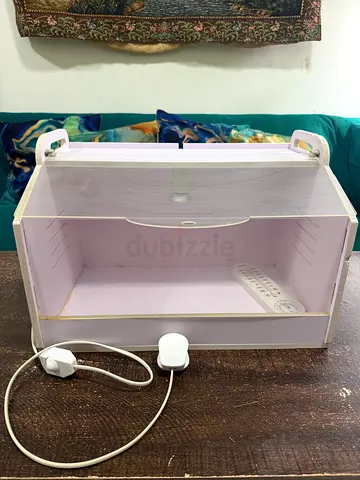 Bird Brooder / Chick Brooder – Excellent Condition