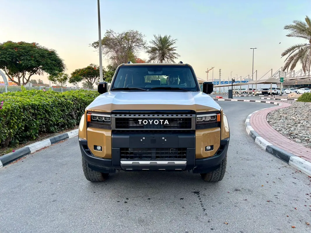 Toyota Prado 2026 — photo 1 of 15