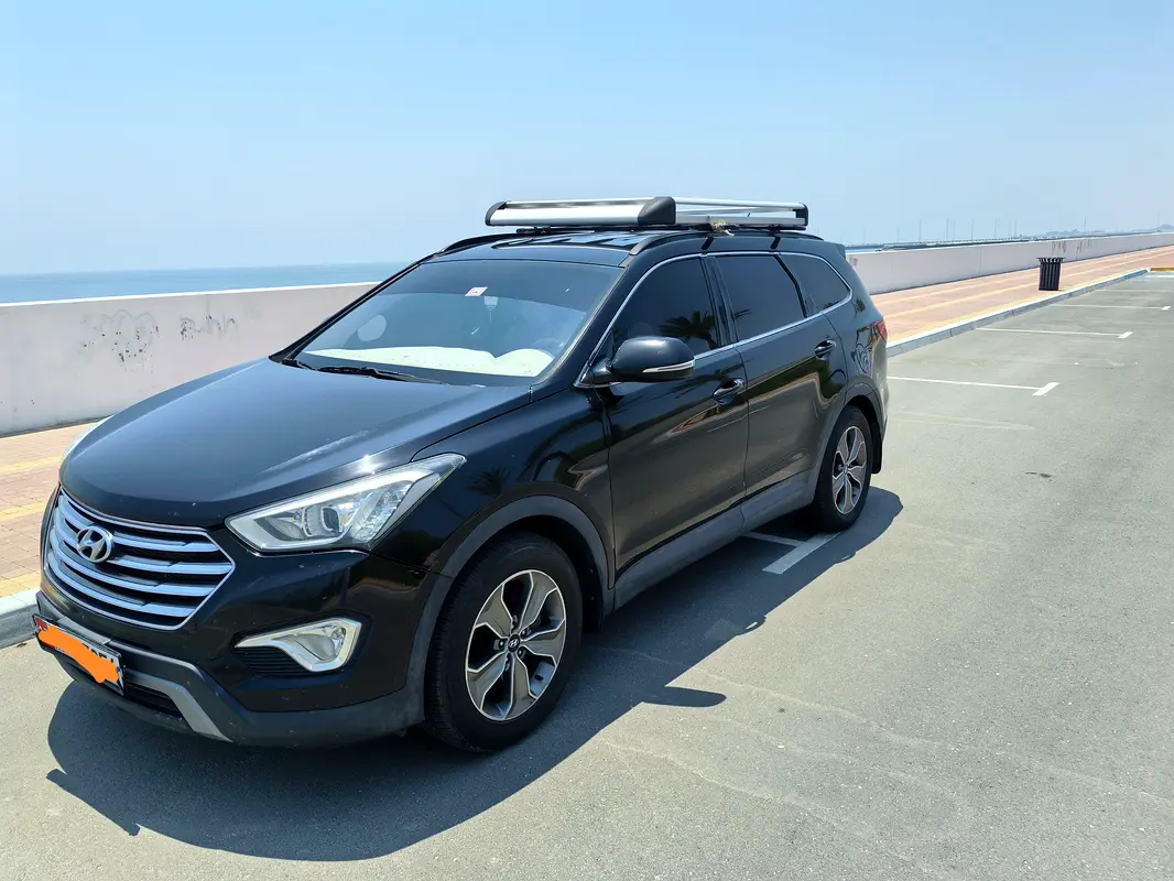 Hyundai Grand Santa Fe 2014 — photo 1 of 14